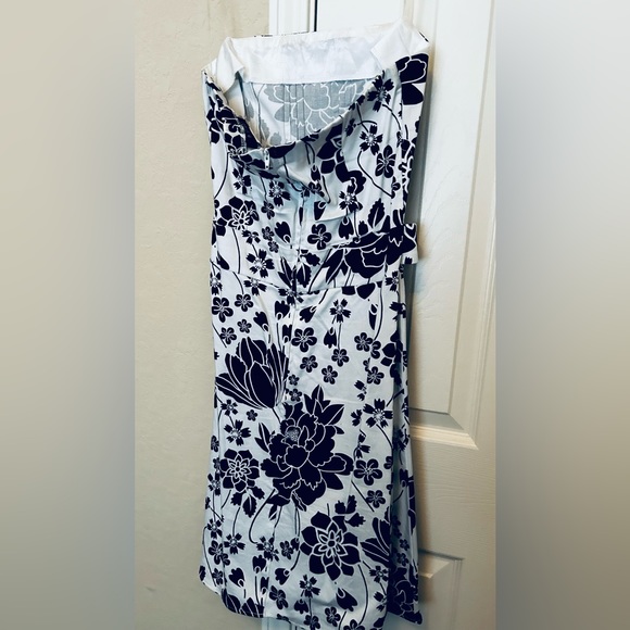 Strapless Dress - Picture 3 of 4